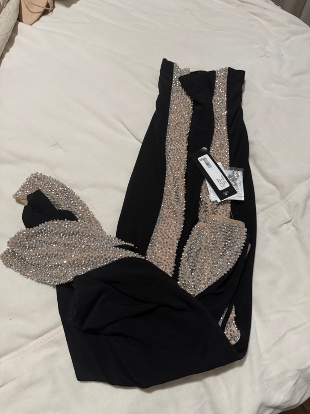 XSCAPE “JILLIAN" LONG SLEEVE CAVIAR
DRESS - Picture 8 of 8